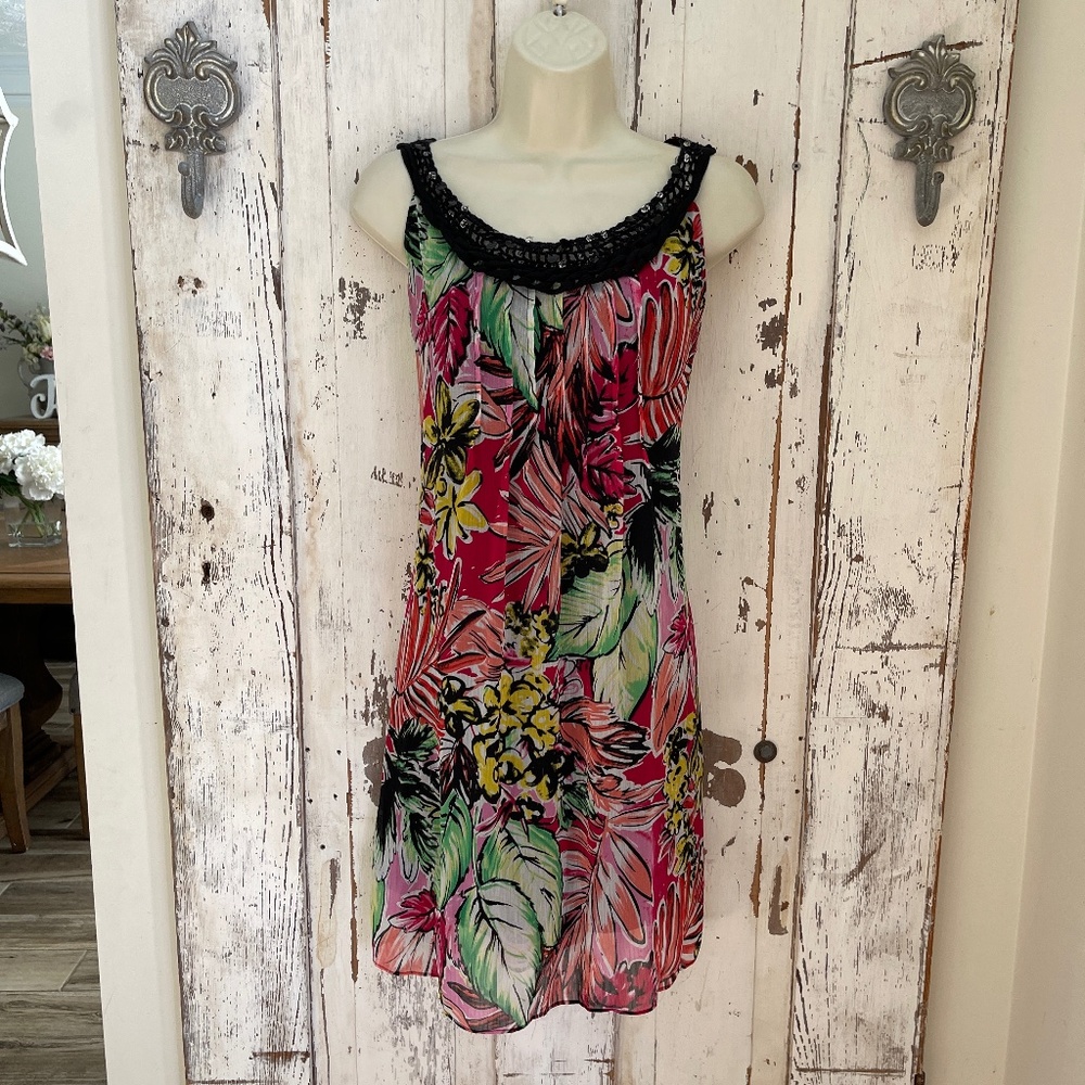Ronni Nicole Size 12 Womans Colorful Tropical  Pink Green Red Floral Shift Dress